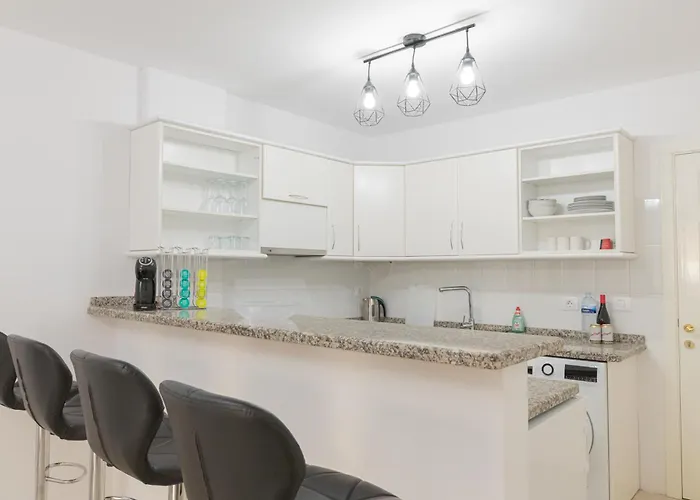 Iki White Playa La Arena Puerto de Santiago (Tenerife)