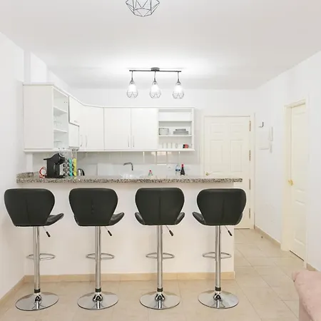 Iki White Playa La Arena