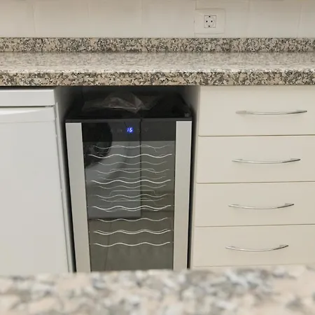 Iki White Playa La Arena Puerto de Santiago (Tenerife)